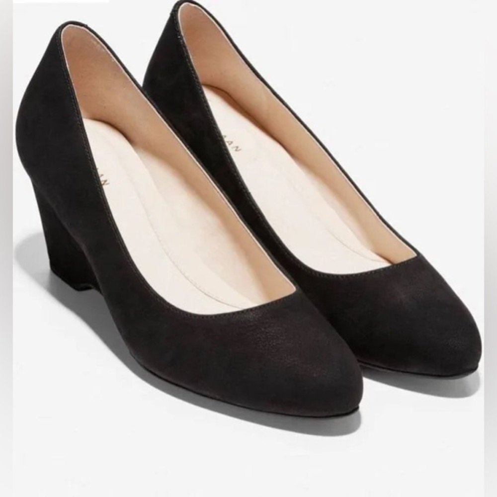 COLE HAAN // SZ 10 // The To Go To Suede Wedges, black // NWOB // retail $180